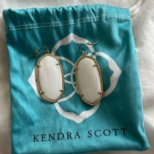 Kendra Scott Drop Large White/Gold earrings